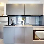 Airy And Modern Mon Cheri * Split