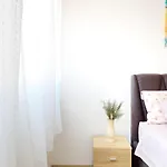 Airy And Modern Mon Cheri Apartment
