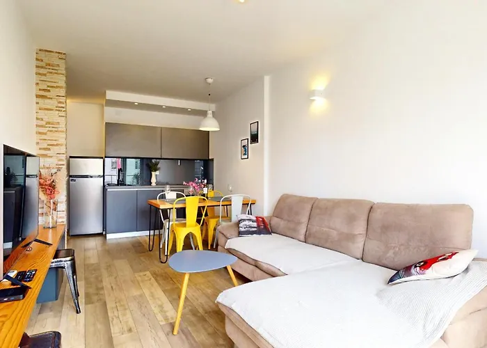 Airy And Modern Mon Cheri Апартаменты